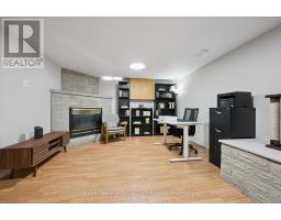 66 CLUTHE CRESCENT - 19