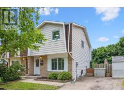 66 CLUTHE CRESCENT - 2