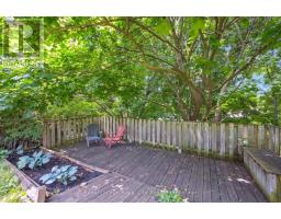 66 CLUTHE CRESCENT - 26