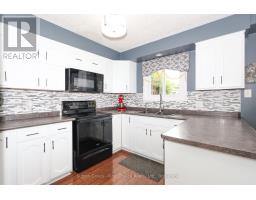 123 FORMAN AVENUE - 10