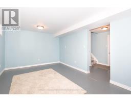 123 FORMAN AVENUE - 25