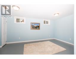 123 FORMAN AVENUE - 26