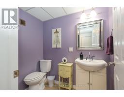 123 FORMAN AVENUE - 28