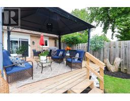 123 FORMAN AVENUE - 33