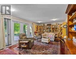90 DELAMERE AVENUE - 19