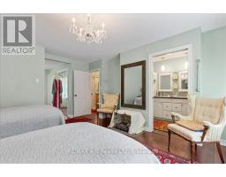 90 DELAMERE AVENUE - 25