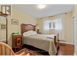 90 DELAMERE AVENUE - 32