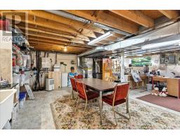 90 DELAMERE AVENUE - 35