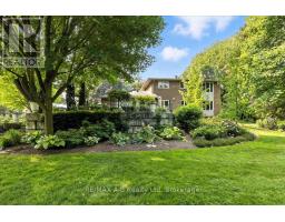 90 DELAMERE AVENUE - 40