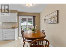 47 KEMP CRESCENT - 14