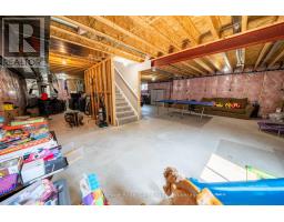 244 MOONSTONE CRESCENT - 37