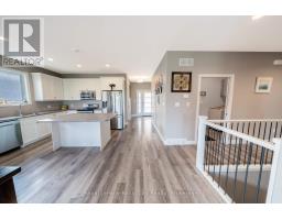 244 MOONSTONE CRESCENT - 9