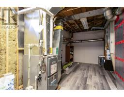 77825 LONDON ROAD - 33