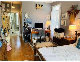 22 THIMBLEWEED DRIVE - 18