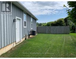 22 THIMBLEWEED DRIVE - 25