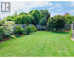 22 THIMBLEWEED DRIVE - 30