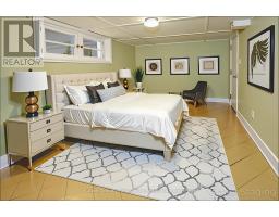 137 BRITANNIA STREET E - 28