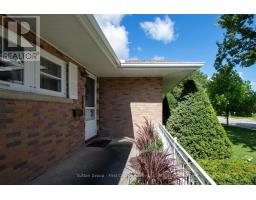 137 BRITANNIA STREET E - 5