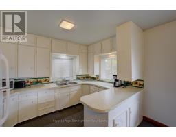 880 WINSTON BOULEVARD - 16