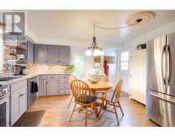 36 HURON STREET - 16