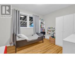 239 CLARKE STREET N - 19