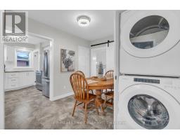 239 CLARKE STREET N - 21