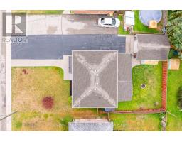 239 CLARKE STREET N - 3