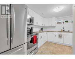239 CLARKE STREET N - 35