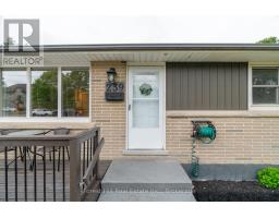 239 CLARKE STREET N - 5