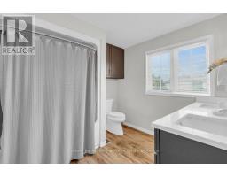71 WAXWING CRESCENT - 25