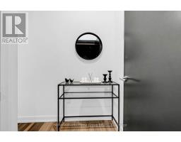 208 - 5 WELLINGTON STREET S - 8