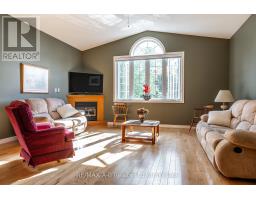 384 DOUGLAS STREET - 14