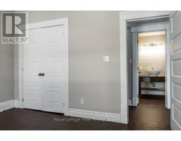 112 HURON STREET - 18