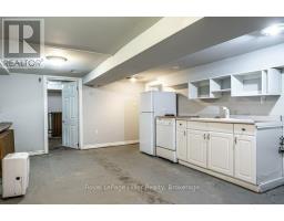 112 HURON STREET - 36