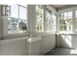 112 HURON STREET - 4