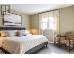 61 BAKER STREET - 25
