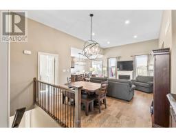 86 FORBES CRESCENT - 12