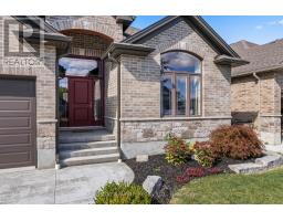 86 FORBES CRESCENT - 3