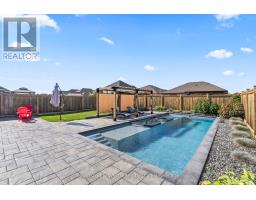 86 FORBES CRESCENT - 40