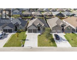 86 FORBES CRESCENT - 45