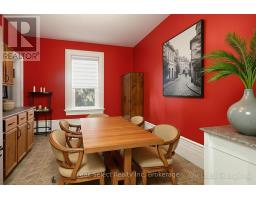 71 WELLINGTON STREET S - 12
