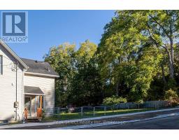 71 WELLINGTON STREET S - 4