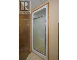 220 REGAL DRIVE - 27