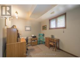 220 REGAL DRIVE - 29