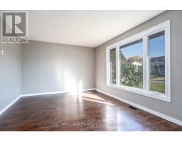 568 DEVON STREET - 16