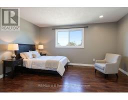 568 DEVON STREET - 41