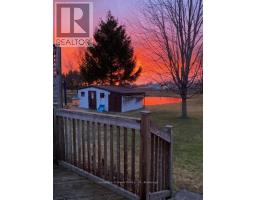 14 FAIRVIEW CRESCENT - 24