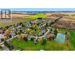 14 FAIRVIEW CRESCENT - 31