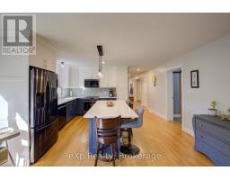 156 SPARLING STREET - 11