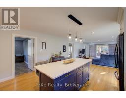 156 SPARLING STREET - 14